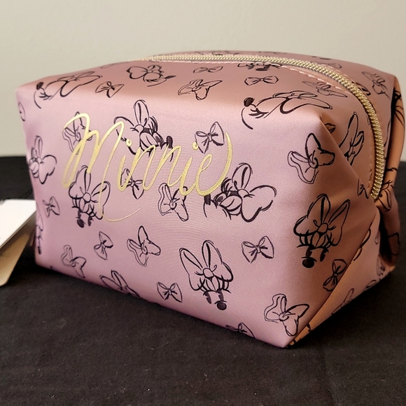 Disney Handbags - NWT! Minnie Mouse Satin Cosmetic Case 💄 Make up bag DISNEY